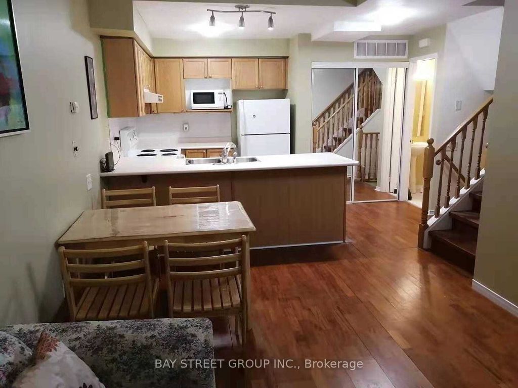Photo of 760 Lawrence Avenue W #87, Toronto, ON M6A 1B8 (MLS # W12098171)