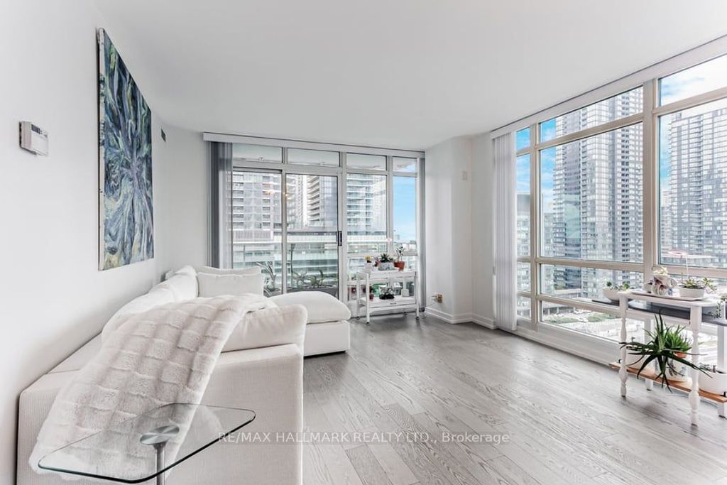 Photo of 381 Front Street W #1810, Toronto, ON M5V 3R8 (MLS # C12734542)