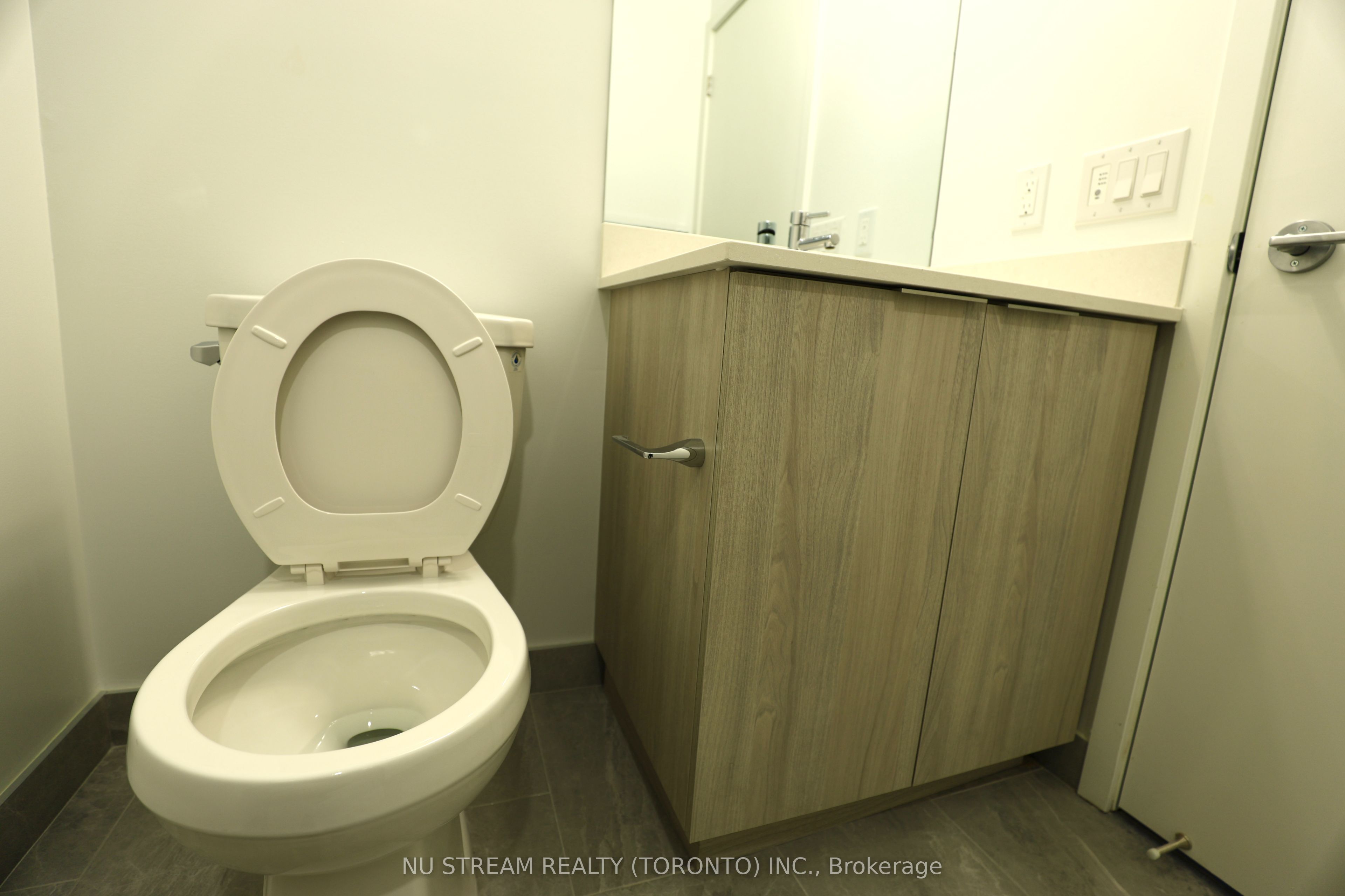 395 Square One Drive 2209