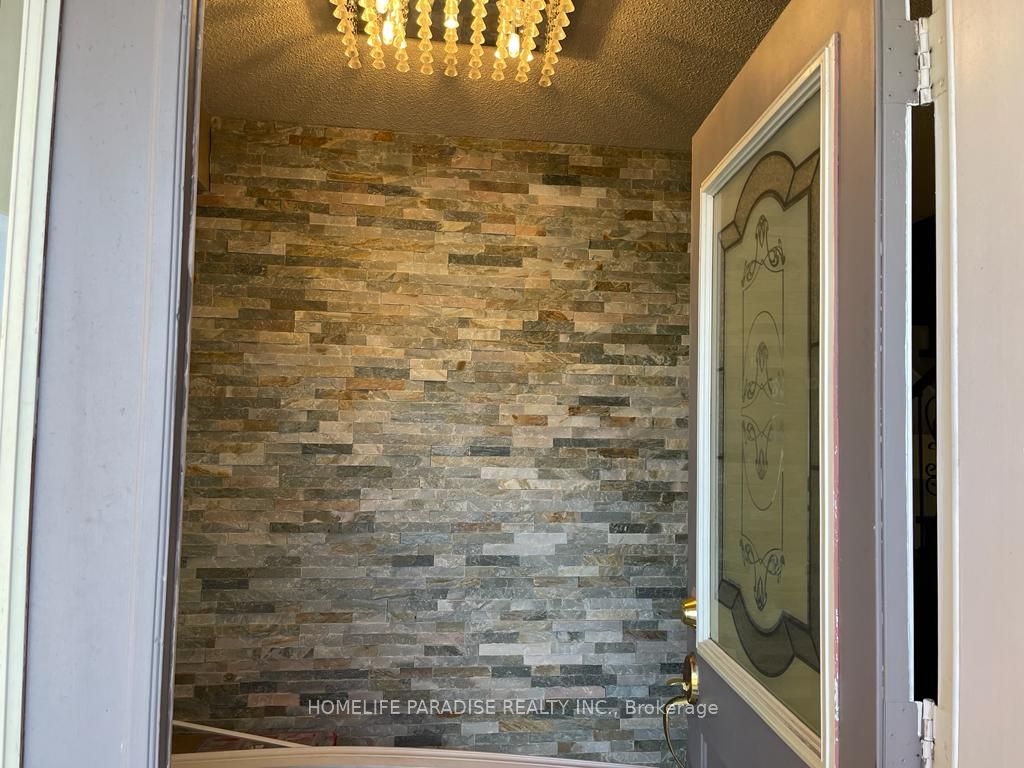 3586 Indigo Crescent