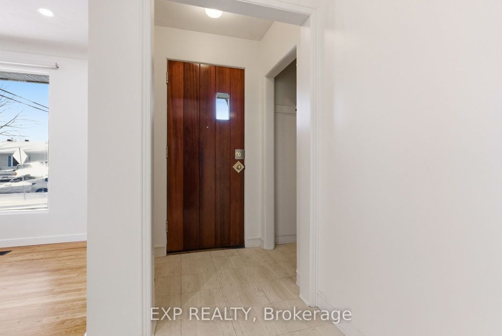 Photo of 2243 Miramichi Street, Parkway Park - Queensway Terrace S and Area, ON K2C 0Z1 (MLS # X12760240)