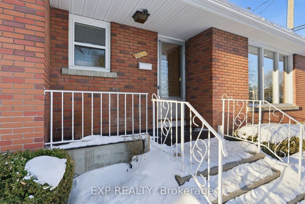 Photo of 2243 Miramichi Street, Parkway Park - Queensway Terrace S and Area, ON K2C 0Z1 (MLS # X12760240)