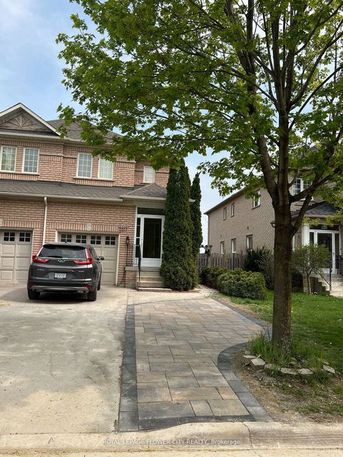 7227 Para Place Legal Basement Mississauga ON L5W 1K4