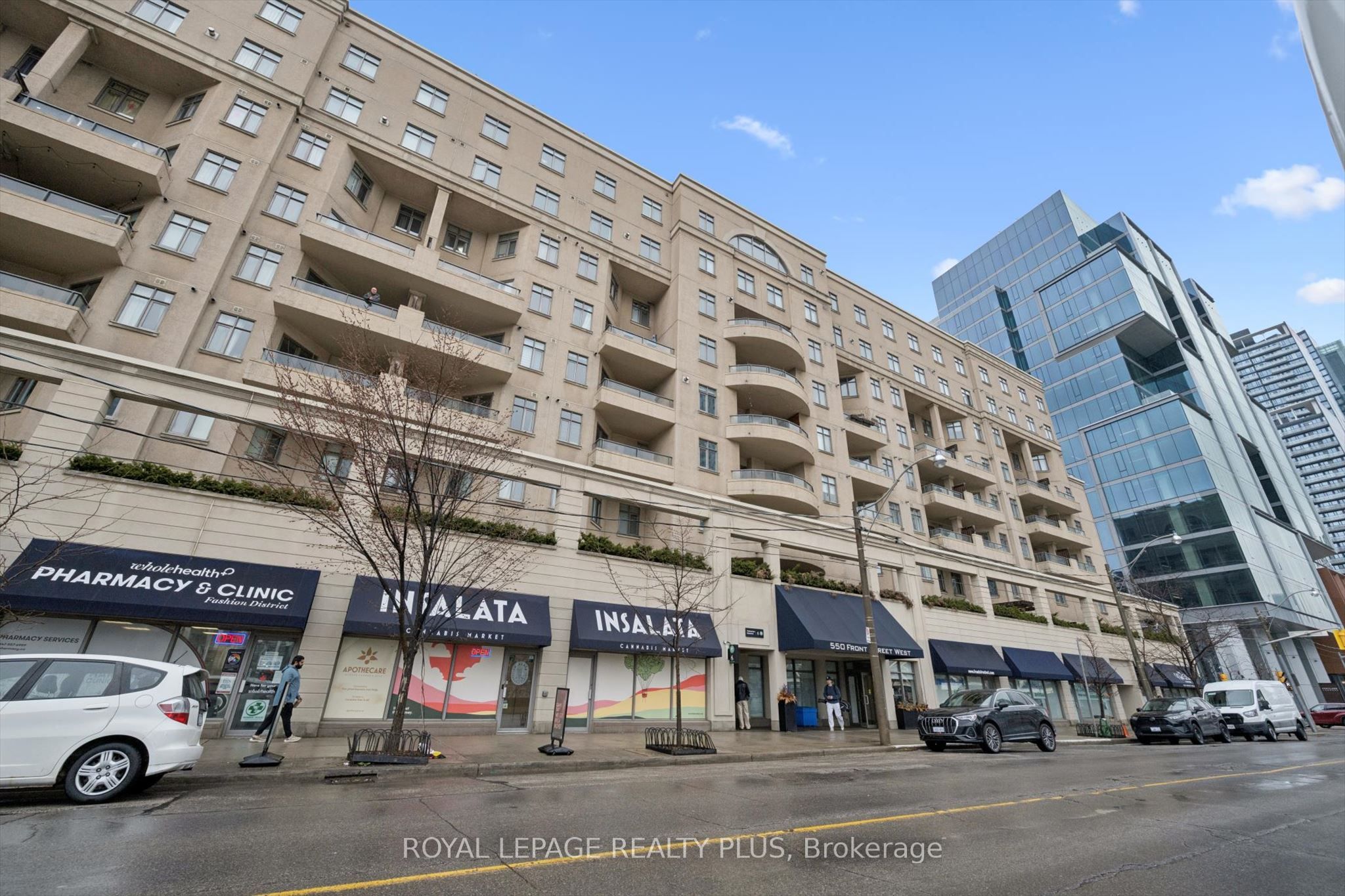 Photo 1 of 31 — 550 Front Street W 620, Toronto, ON M5V 3N5