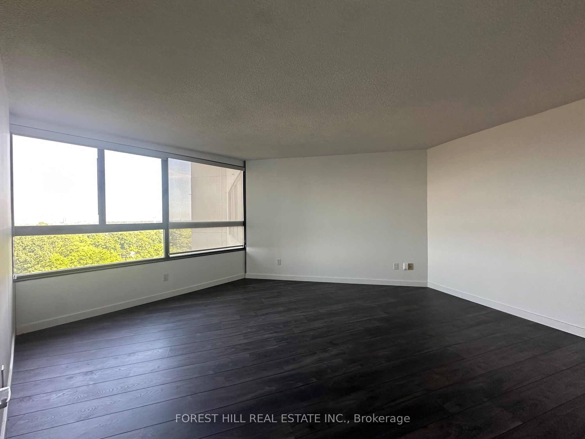 1300 Bloor Street 905