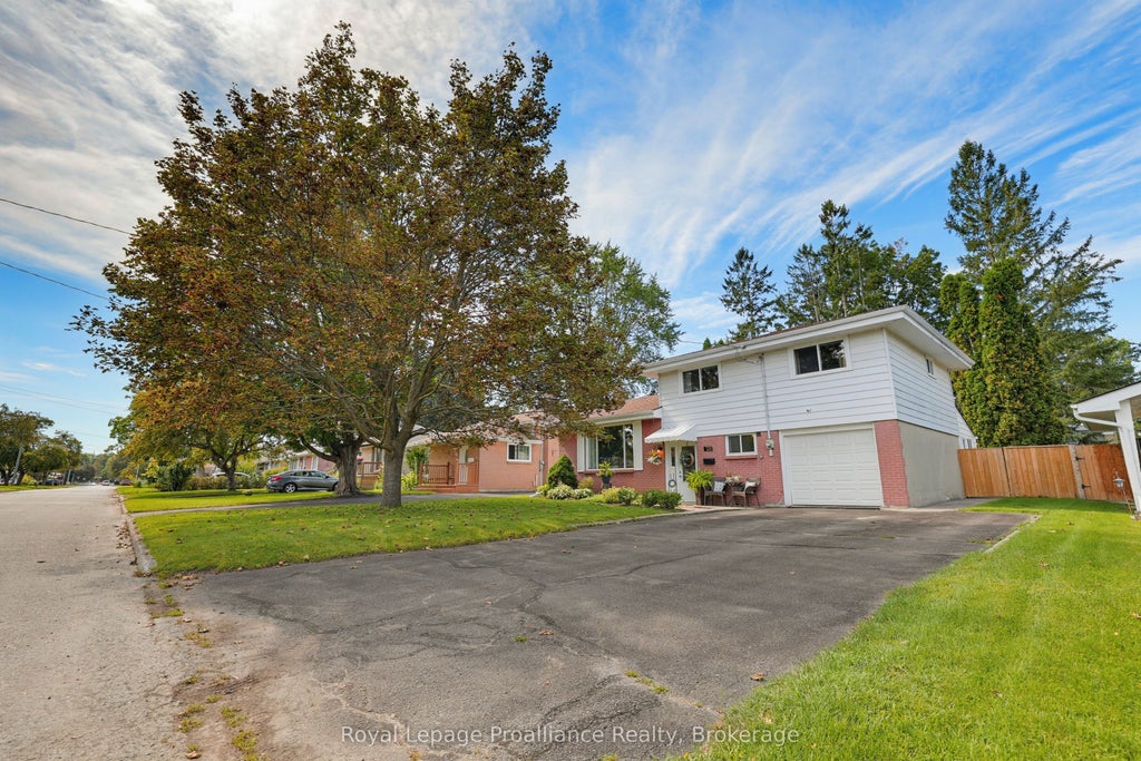 Photo of 28 Linton Park Road, Belleville, ON K8N 4K9 (MLS # X14028974)