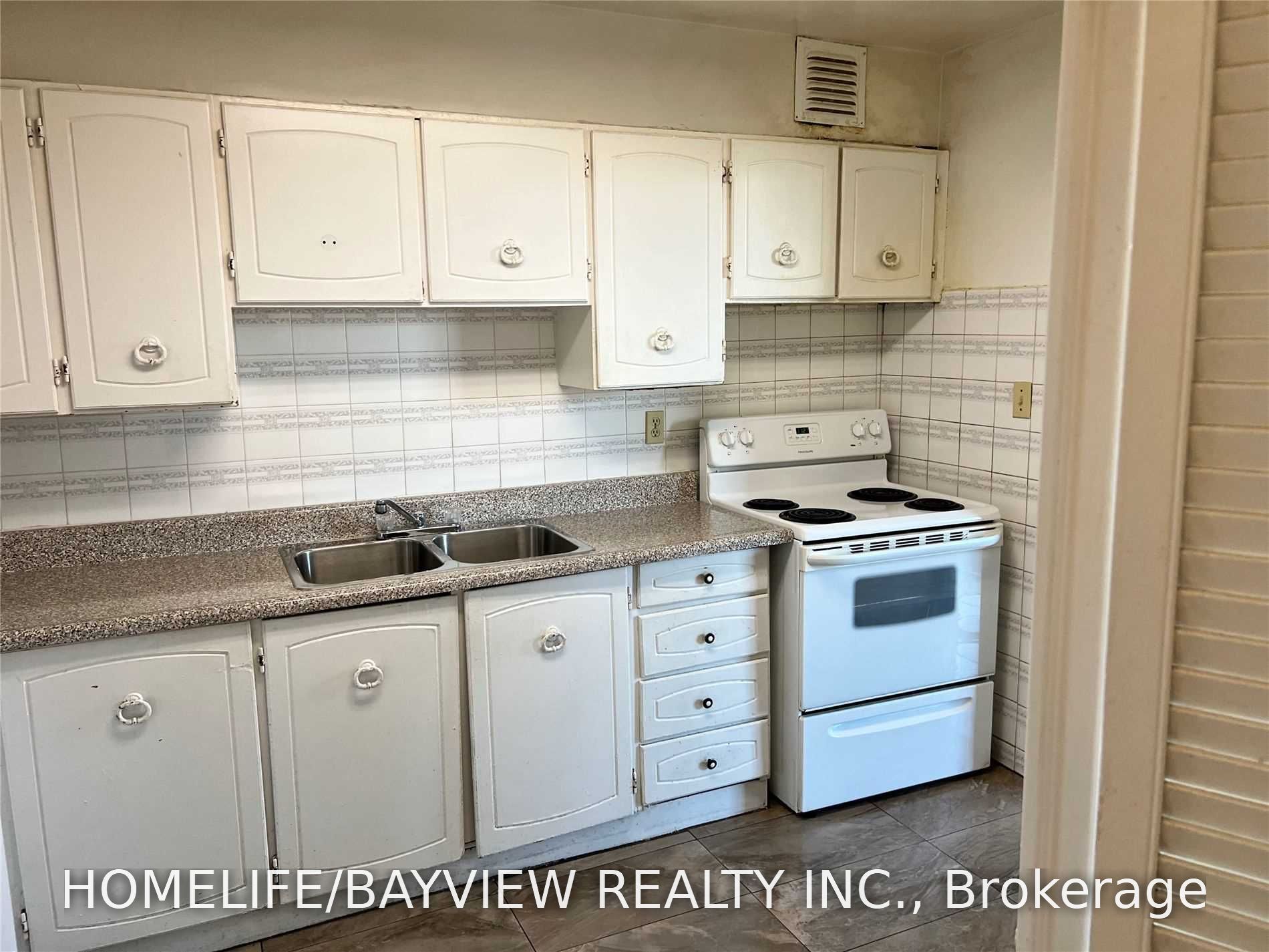 20 Edgecliff Golfway 1117