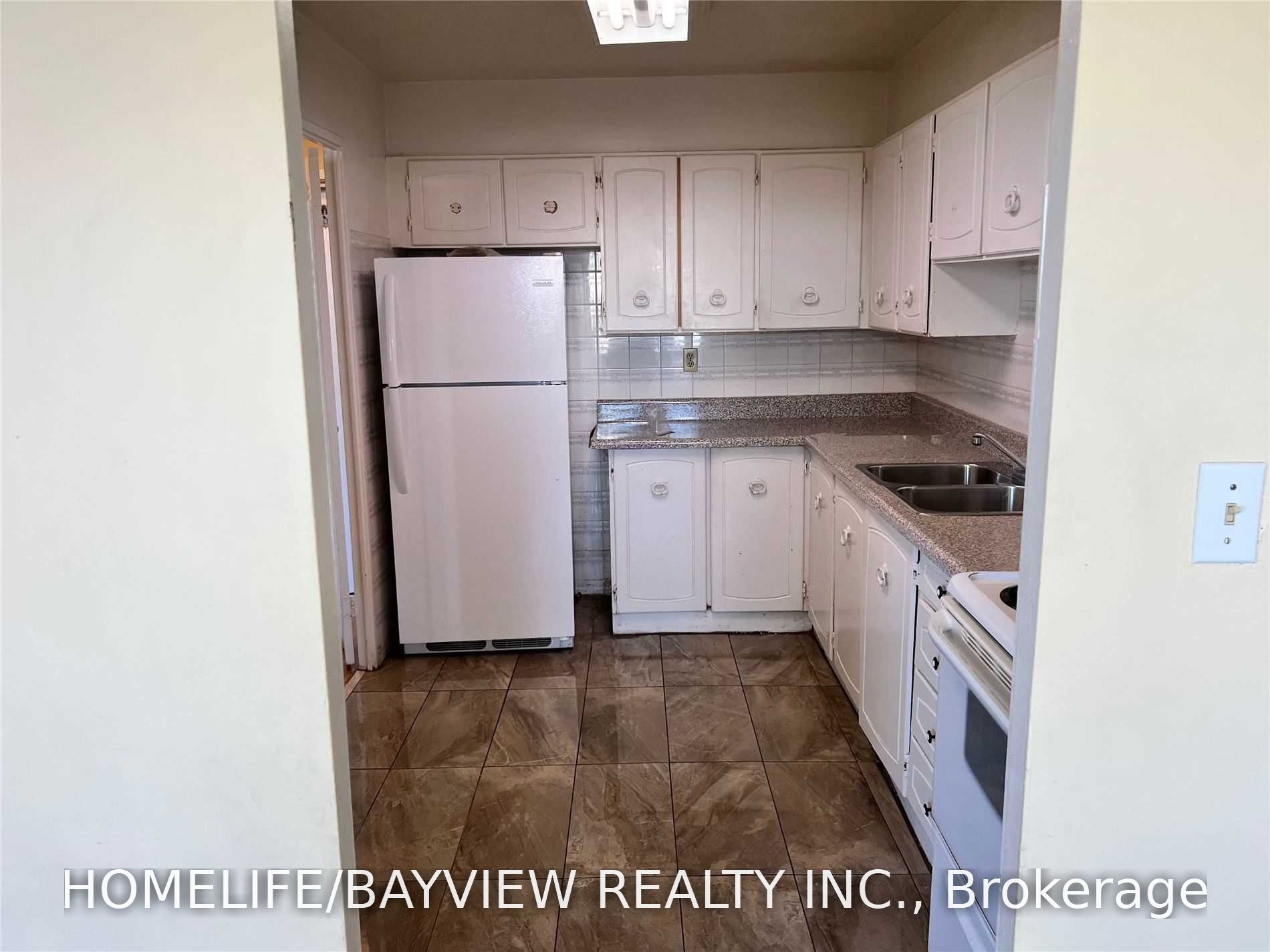 20 Edgecliff Golfway 1117