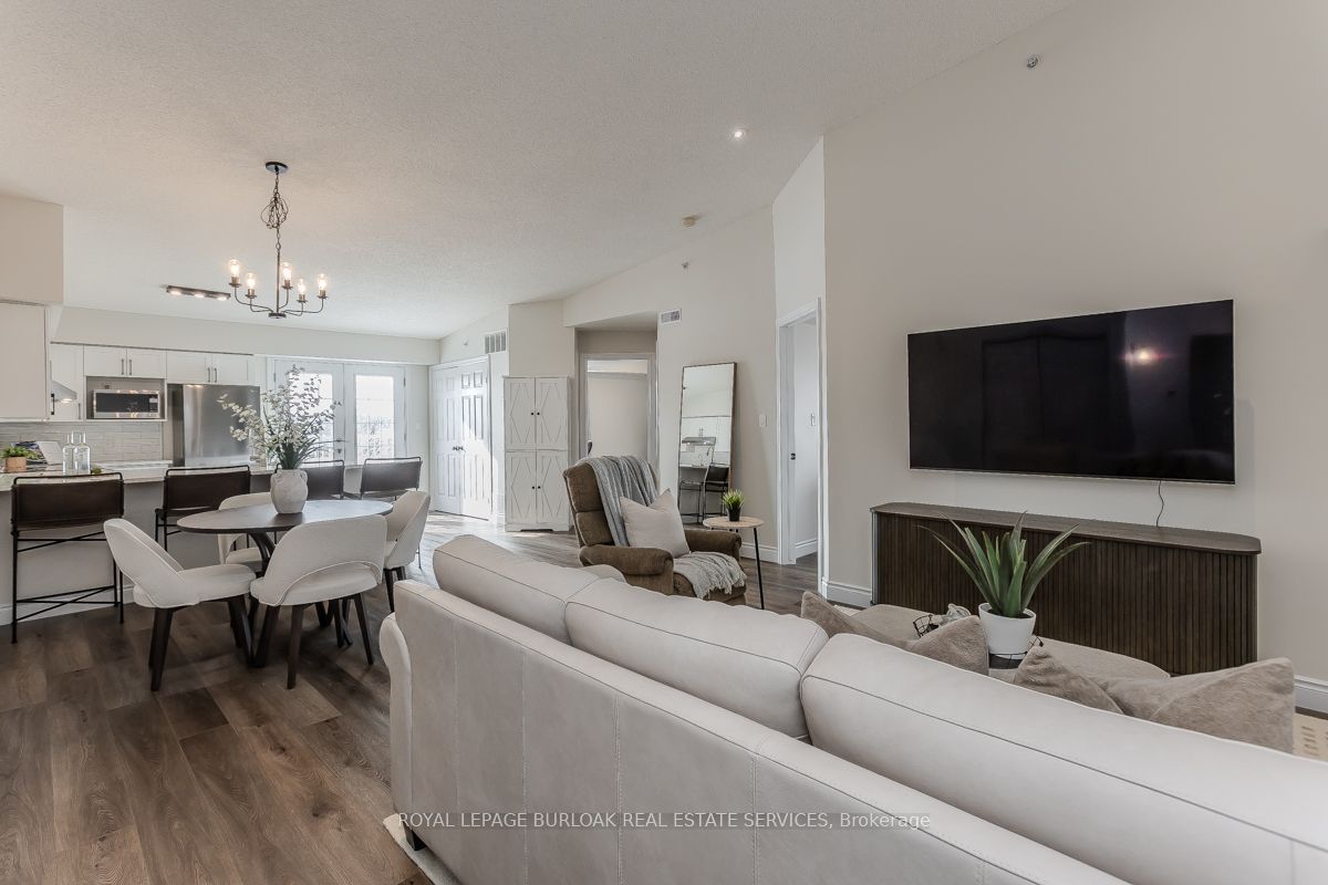 1450 Bishops Gate 401