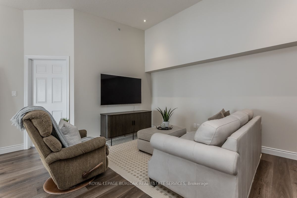 1450 Bishops Gate 401