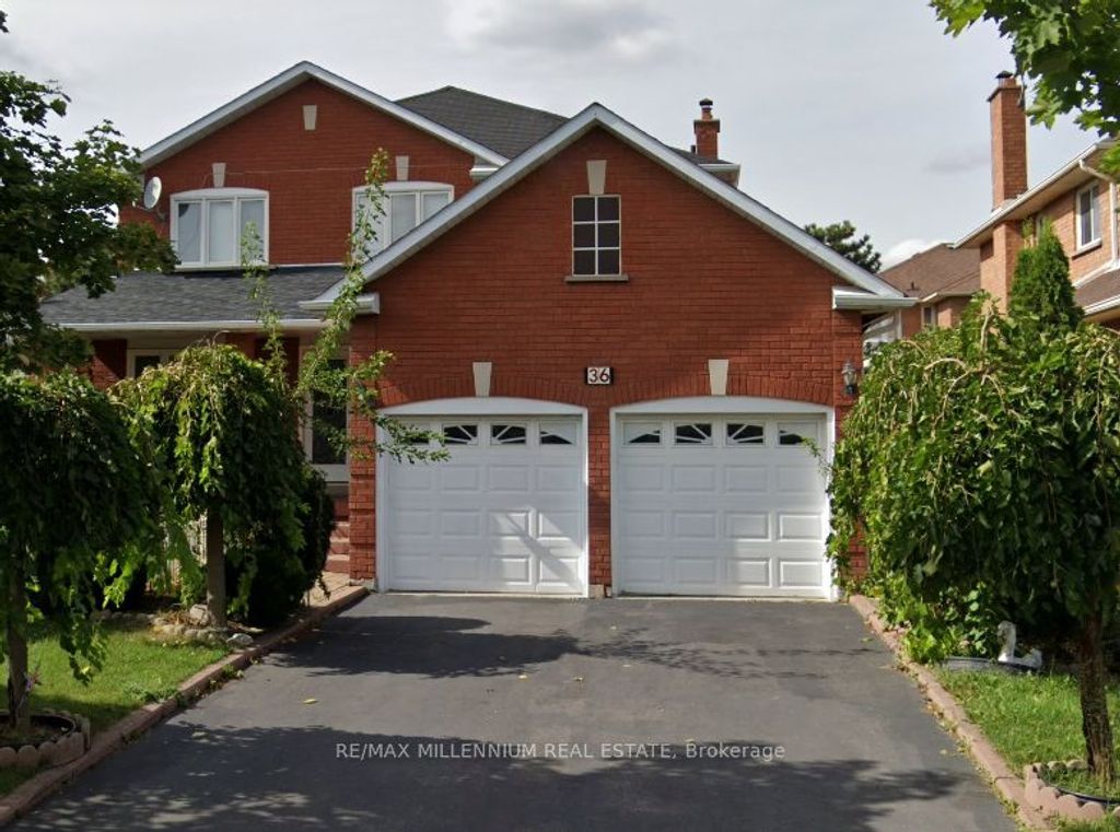 Photo of 36 Diane Court, Brampton, ON L6Y 3E2 (MLS # W13093436)
