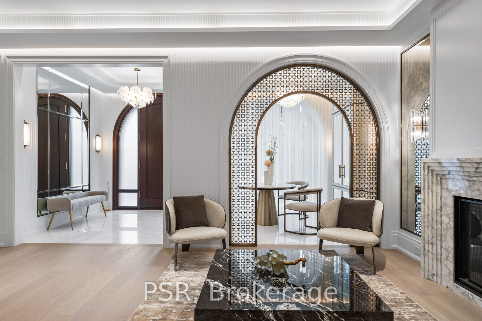 117 Yonge Boulevard