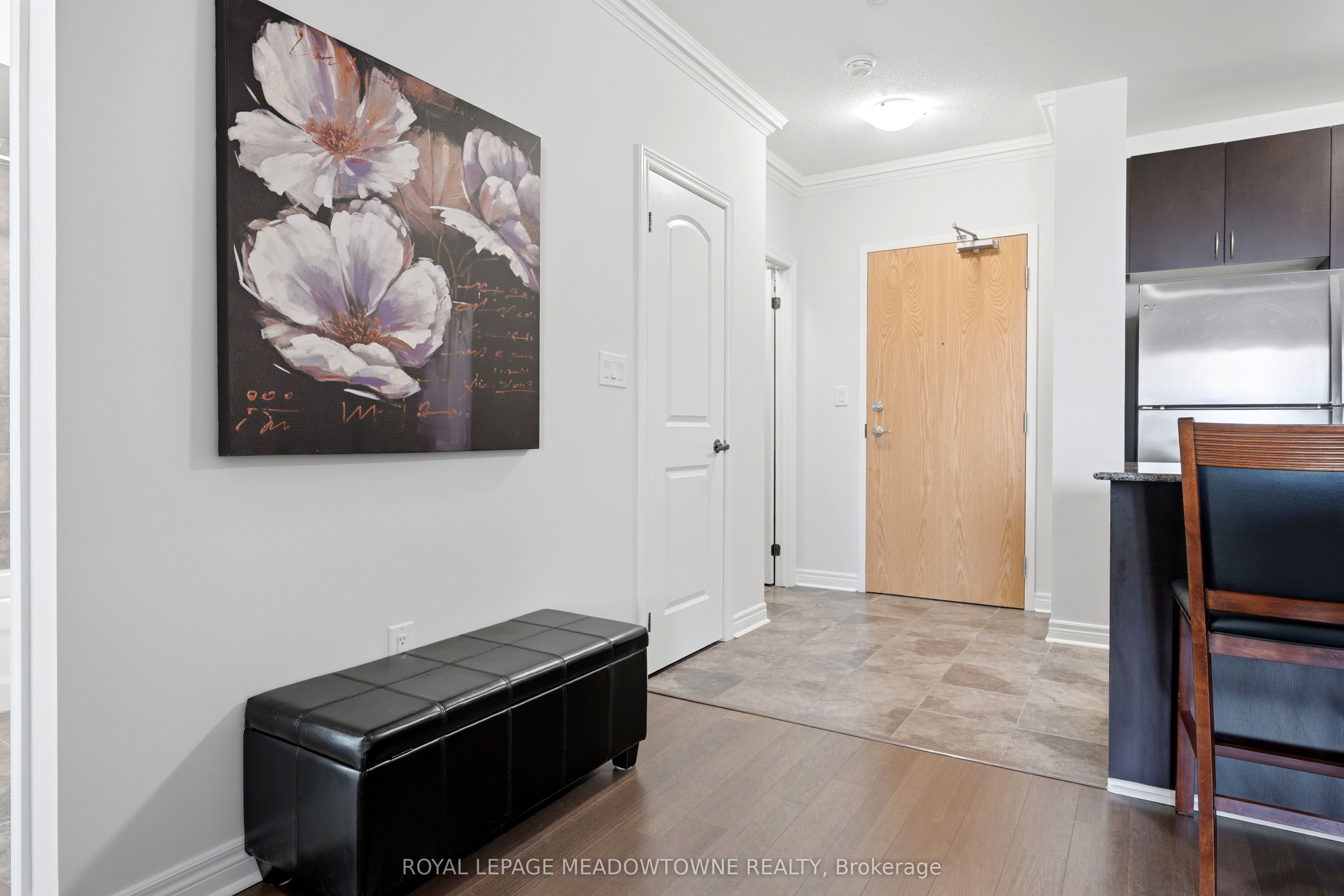 383 Main Street E 308