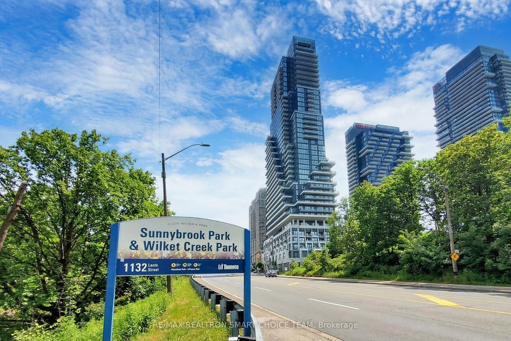Photo of 10 Inn on The Park Drive #212, Toronto, ON M3C 0P9 (MLS # C13055108)