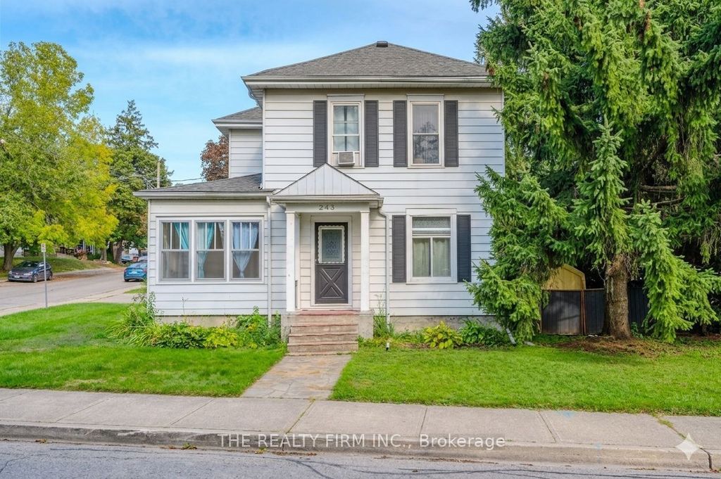 Photo of 243 Wellington Street, Ingersoll, ON N5C 1S9 (MLS # X13076110)