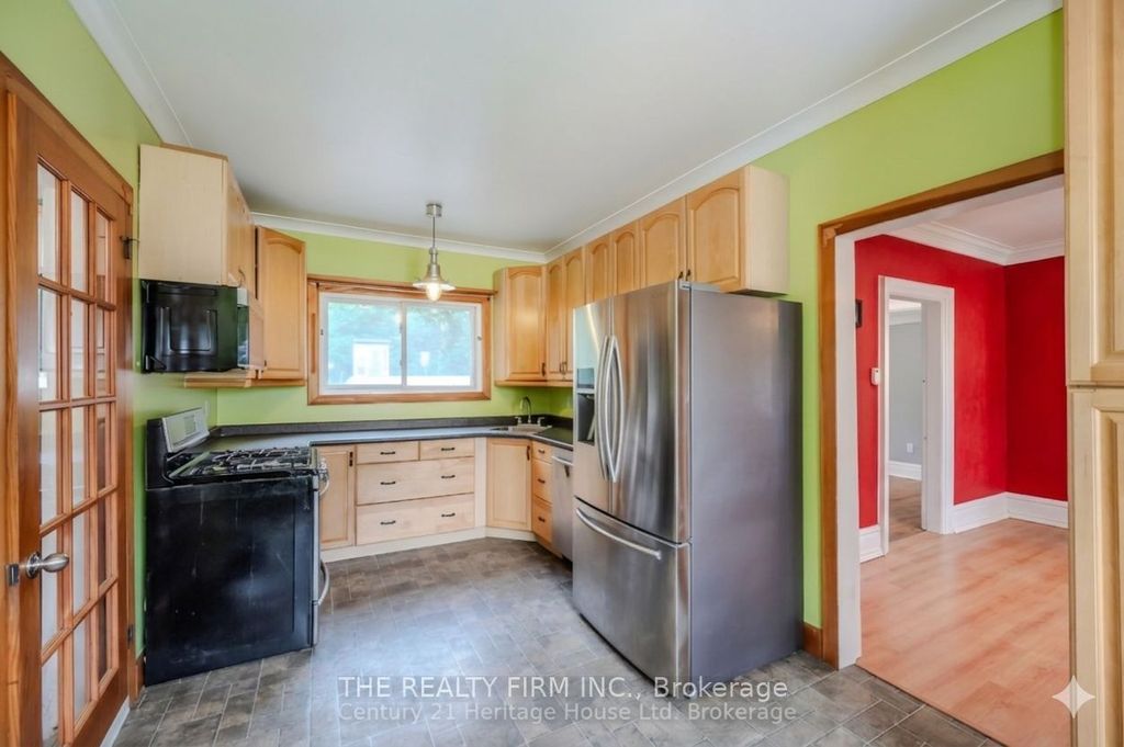 Photo of 243 Wellington Street, Ingersoll, ON N5C 1S9 (MLS # X13076110)
