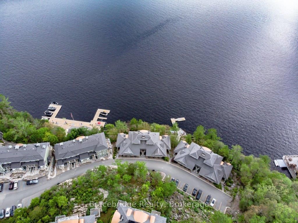 Photo 1 of 26 — 1869 Muskoka Rd 118 Highway W A201-D1, Muskoka Lakes, ON P1L 1W8