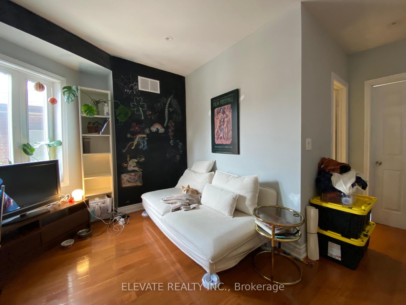 446 Crawford Street 2nd/3rd