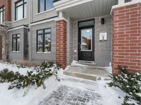 95 Rustle Woods Avenue Markham ON L6B 0V2