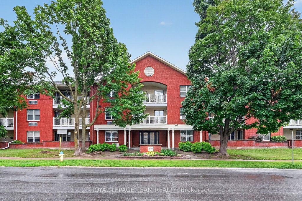 Photo of 1099 Cadboro Road #214, Cyrville - Carson Grove - Pineview, ON K1J 9K4 (MLS # X13598438)