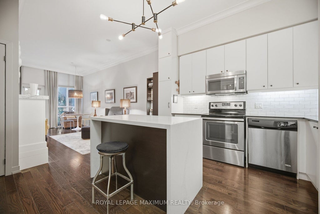 Photo of 8 Fieldway Road #104, Toronto, ON M8Z 0C3 (MLS # W14109984)