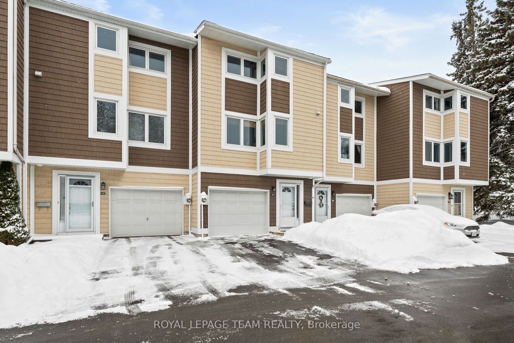 Photo of 347 Stowe Court, Kanata, ON K2K 1Z6 (MLS # X12710692)