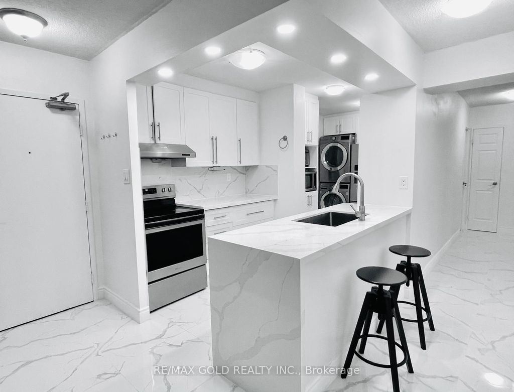 Photo of 390 Dixon Road #1611, Toronto, ON M9R 1T4 (MLS # W13063986)