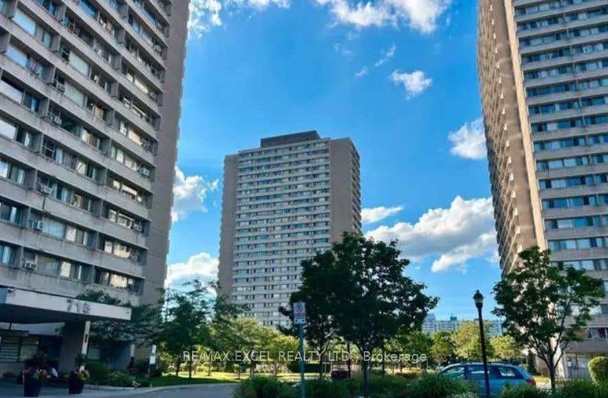Photo of 715 Don Mills Road #604, Toronto, ON M3C 1S5 (MLS # C13559228)