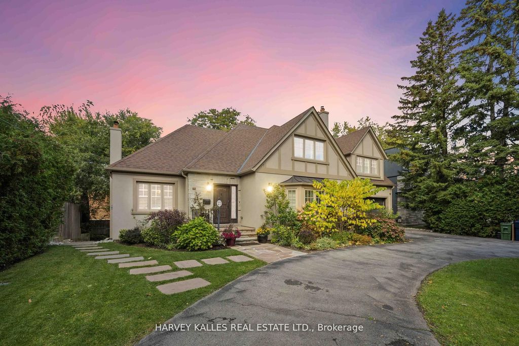 Photo of 27 Ashley Park Road, Toronto, ON M9A 4C9 (MLS # W13146672)