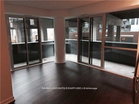 20 Bruyeres Mews 302