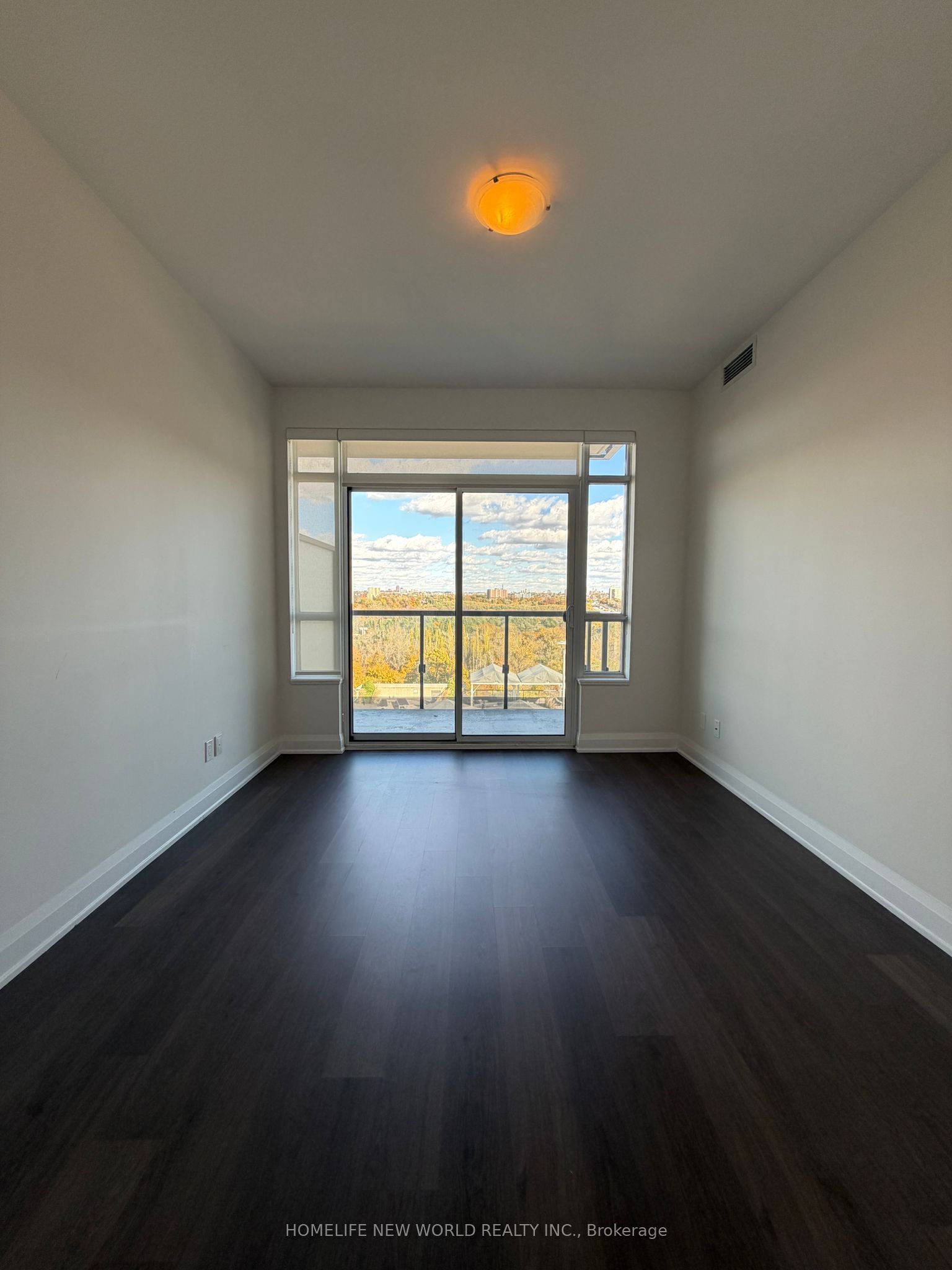 25 Fontenay Court 801