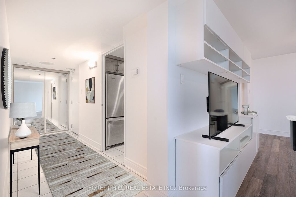Photo of 2045 Lake Shore Boulevard W #1102, Toronto, ON M8V 2Z6 (MLS # W12581206)