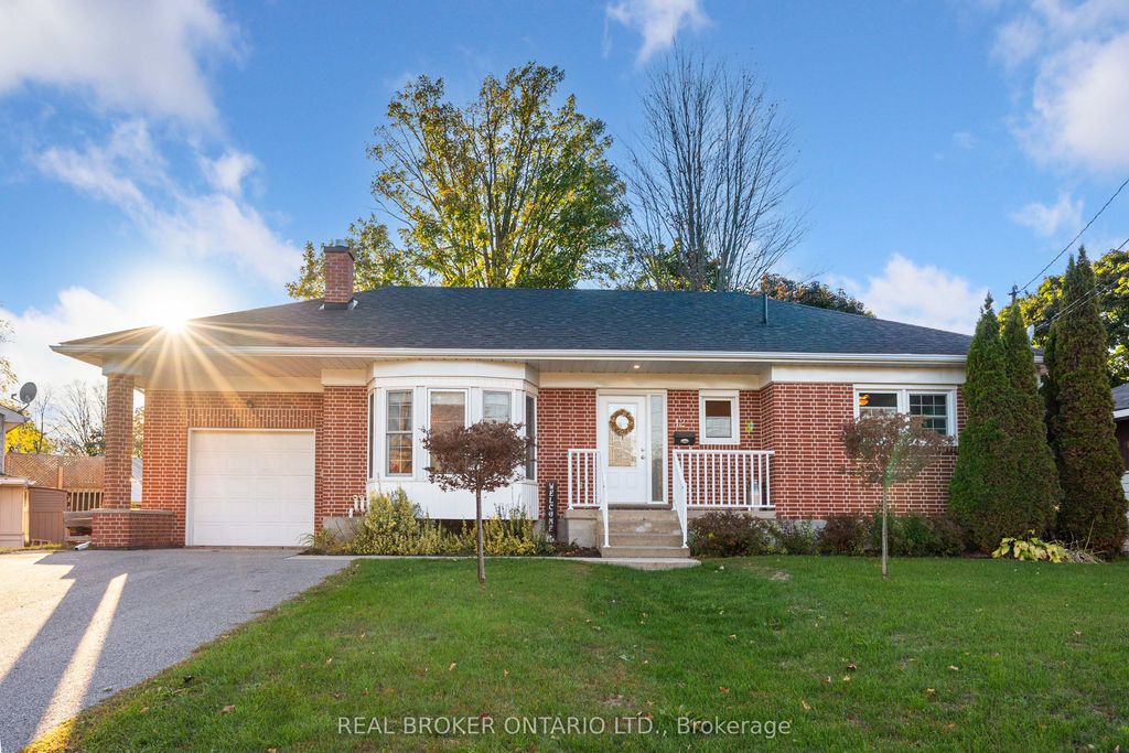 Photo of 12 Florence Street, Smiths Falls, ON K7A 4A3 (MLS # X12781810)