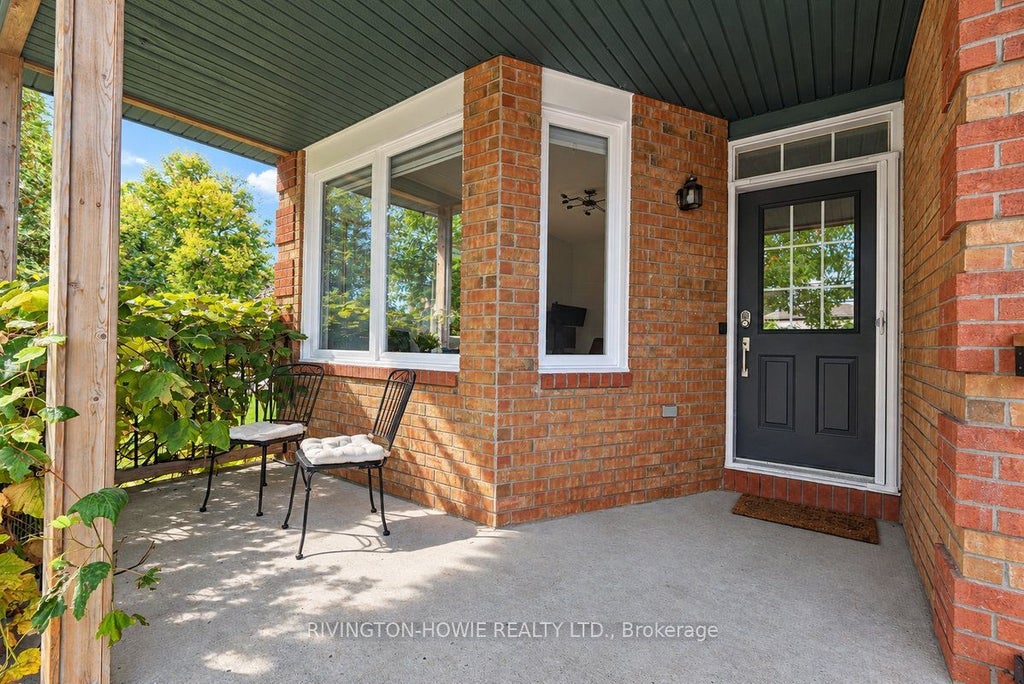 Photo of 8 Colindale Avenue, Barrhaven, ON K2J 4V6 (MLS # X13859450)
