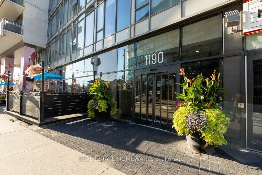 Photo of 1190 Dundas Street E #809, Toronto, ON M4M 0C5 (MLS # E12440425)
