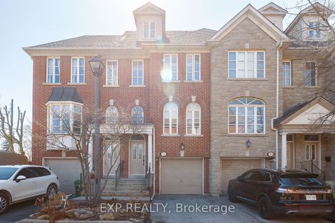 31 Brownstone Lane Toronto ON M8X 2Z6