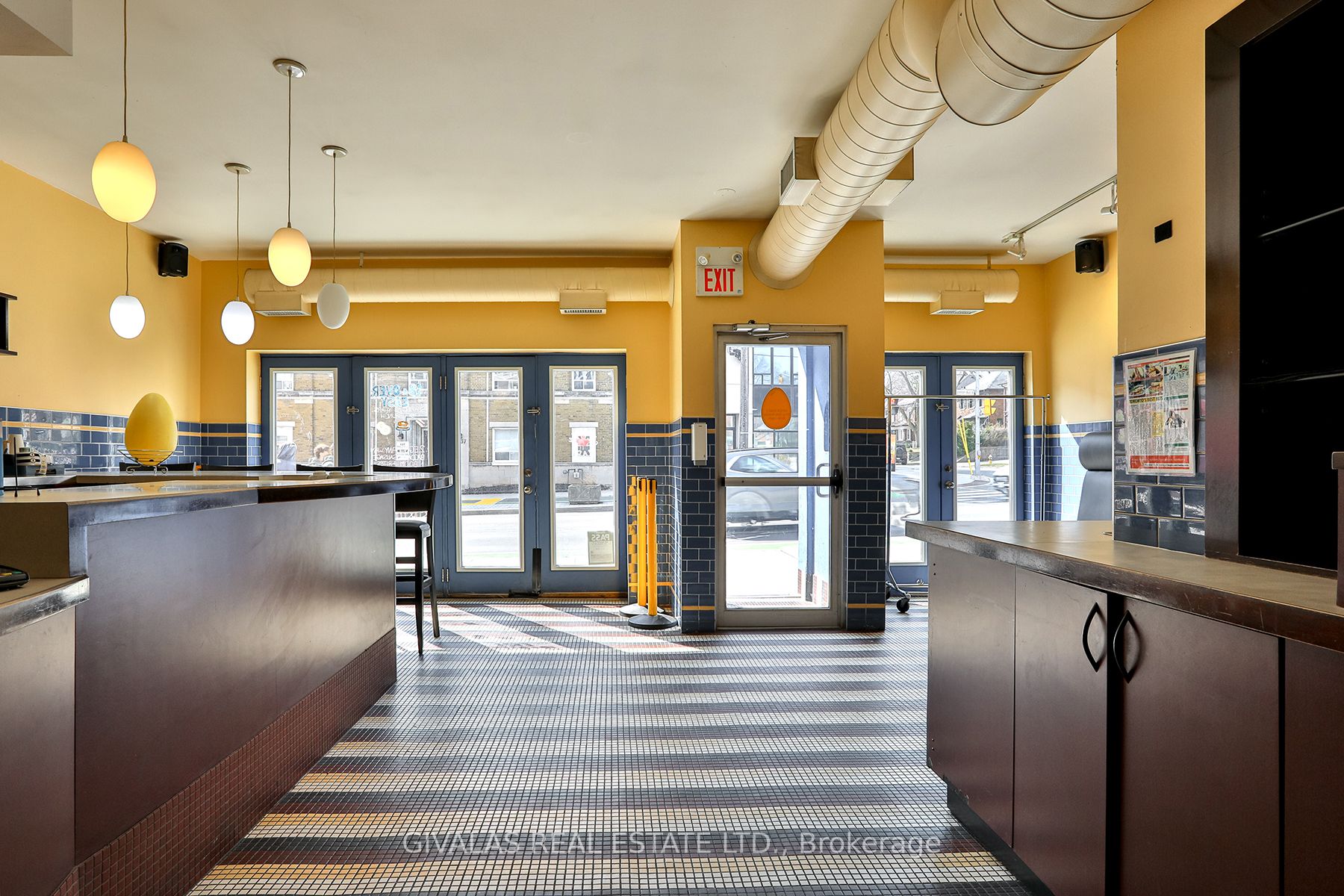 174 Eglinton Avenue W