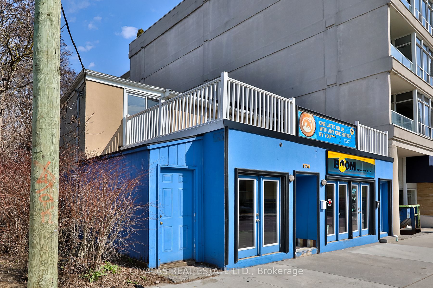 174 Eglinton Avenue W