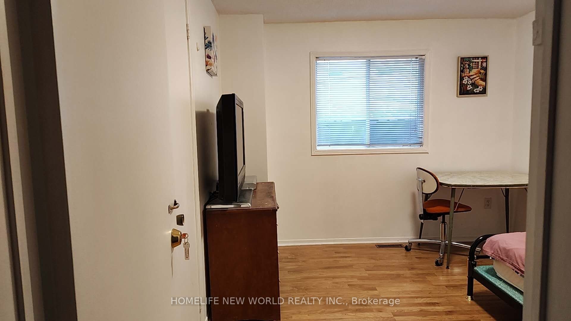 3050 Olympus Mews 3rd bedroom