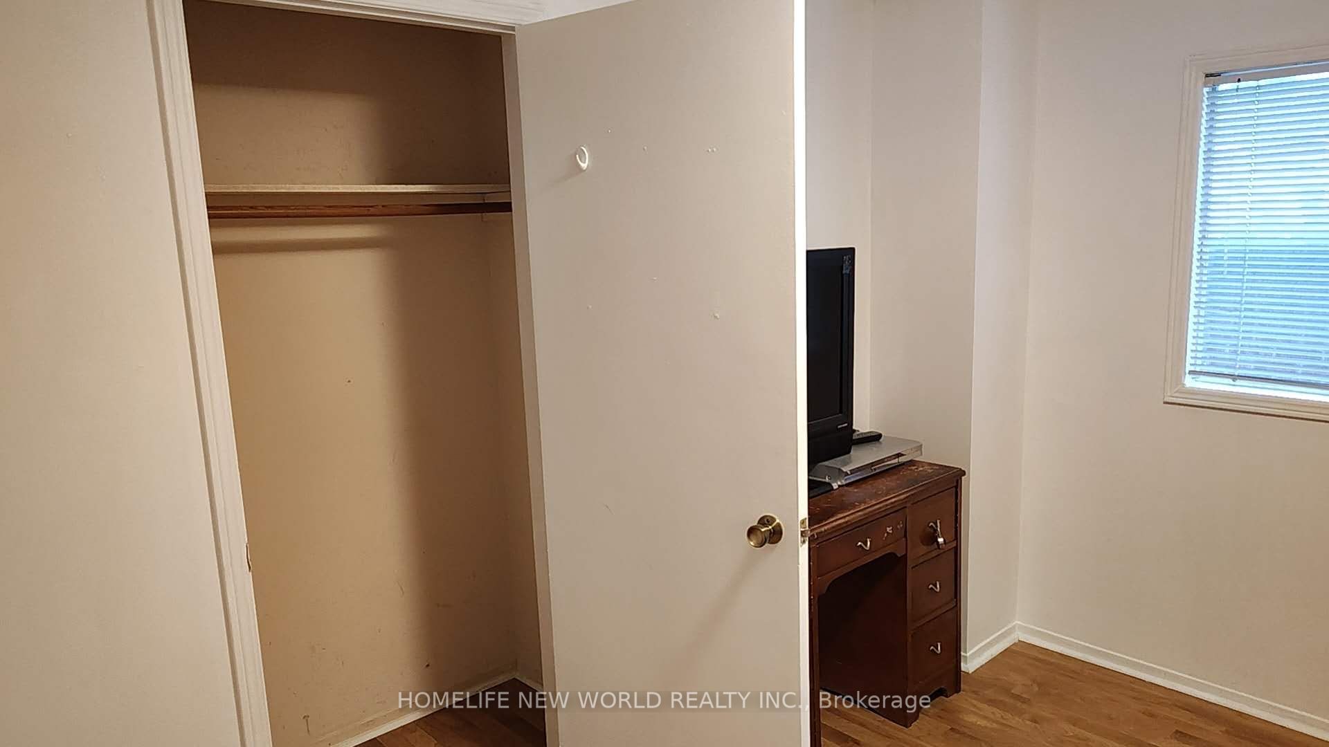 3050 Olympus Mews 3rd bedroom