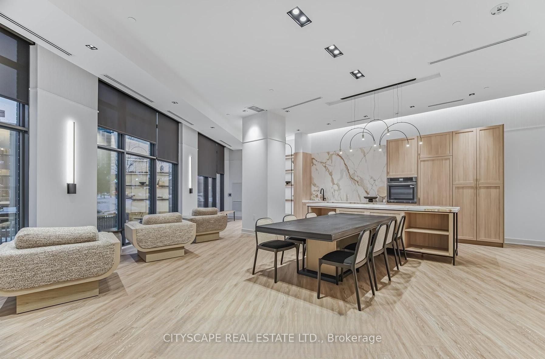 2088 James Street 508