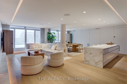 75 Portland Street N PH1105 Toronto ON M5V 2M9