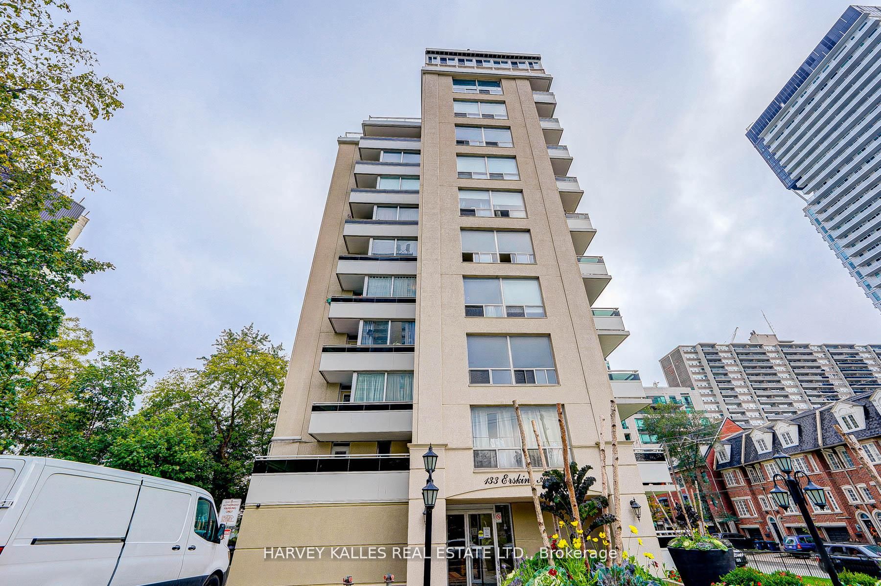 Photo 1 of 12 — 133 Erskine Avenue 301, Toronto, ON M4P 1Y8