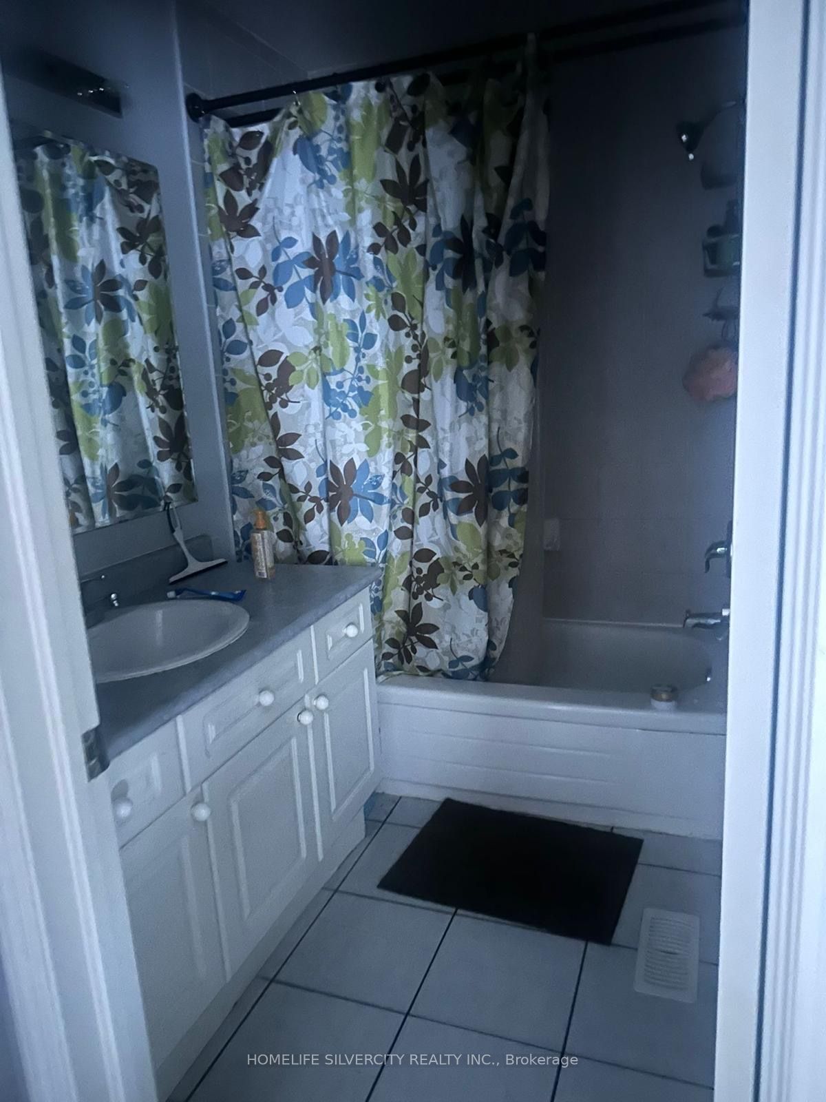 33 Triple Crown Drive