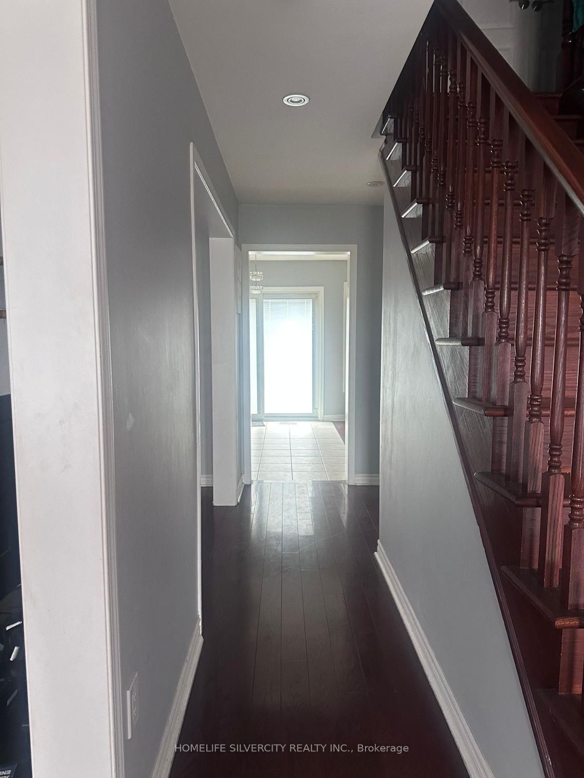 33 Triple Crown Drive