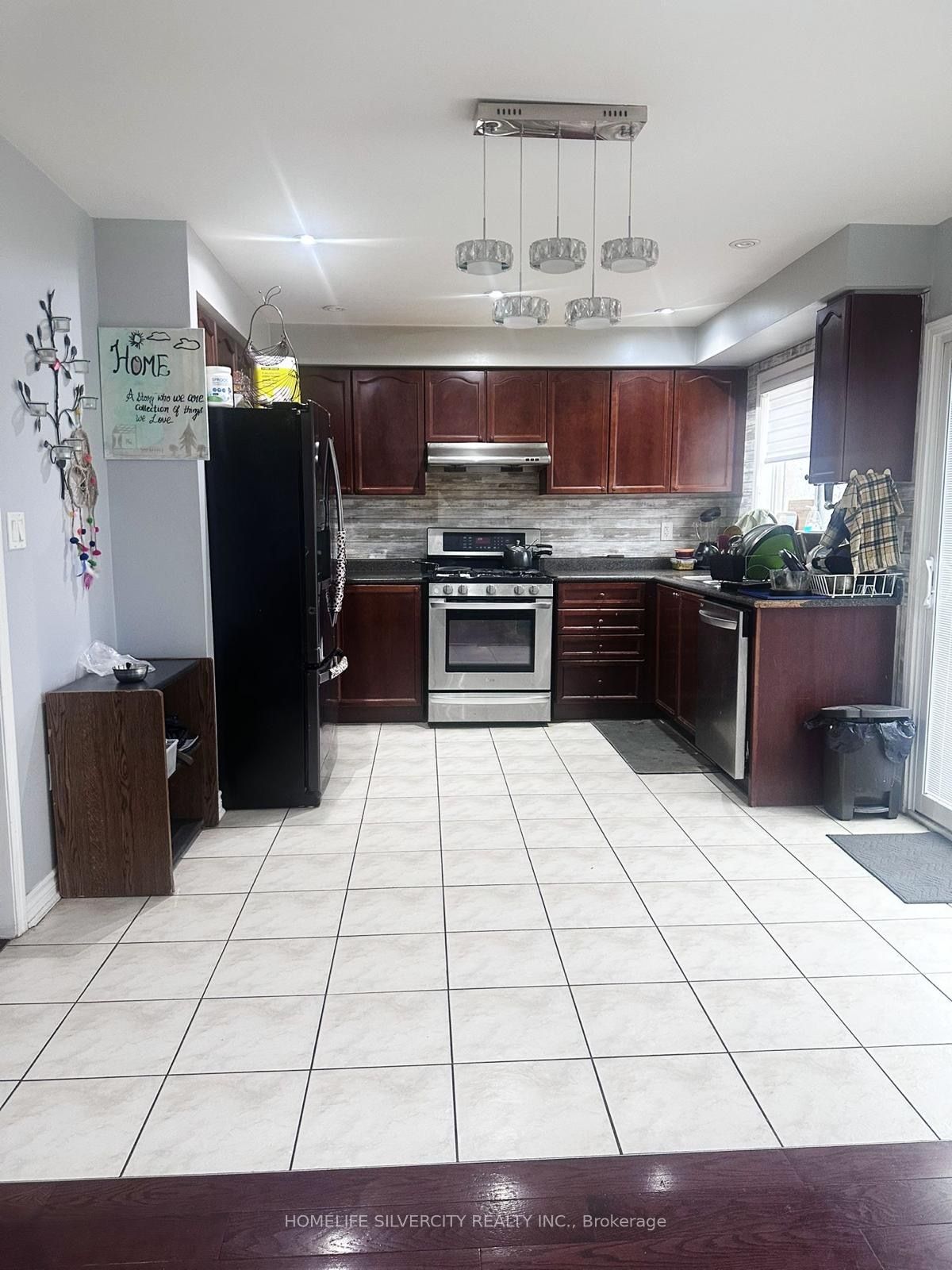 33 Triple Crown Drive