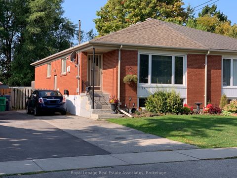3498 Ashcroft Crescent Mississauga ON L5C 2E7
