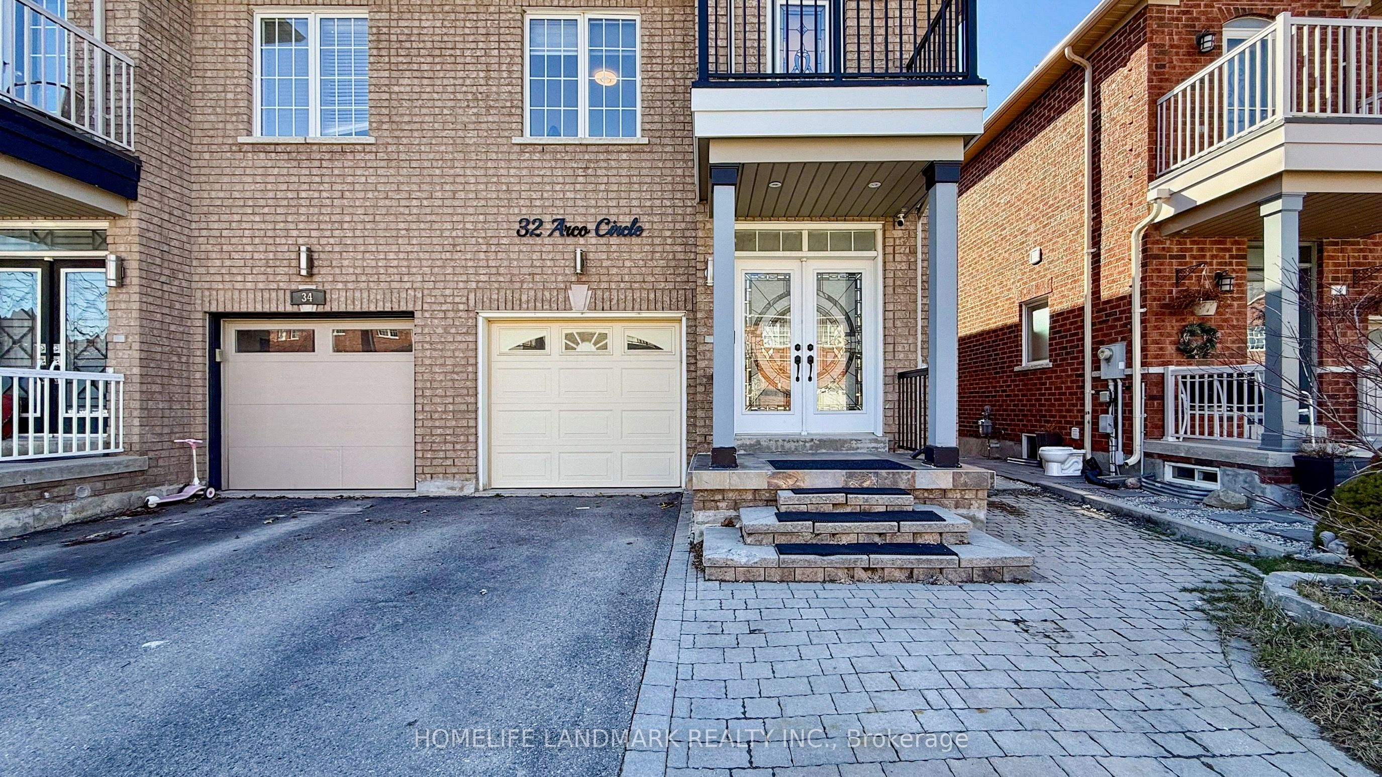 32 Arco Circle