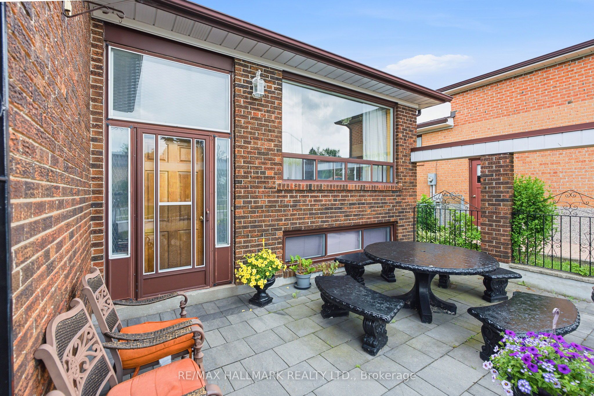 65 Oakhill Road