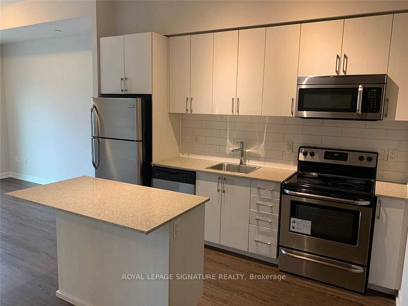 2550 Eglinton Avenue W 102